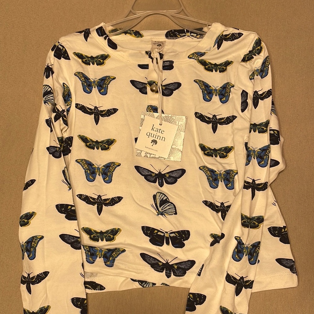 Kate quinn girl’s top size 7-8